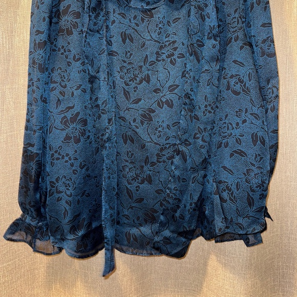 Ann Taylor | Women's Petite Floral Ruffle Collar Tie Bow Blouse | Size XLP - Picture 9 of 9